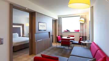 Sviitti, 1 parisänky ja vuodesohva | Allergiatestatut vuodevaatteet, memory foam -patjalliset sängyt