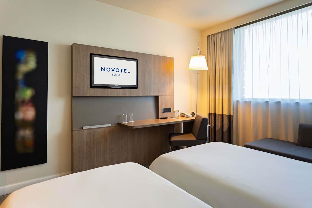 Superior Room, 2 Twin Beds | 1 bedroom, hypo-allergenic bedding, memory foam beds, free minibar items