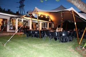 Outdoor wedding area - Musketeers Lodge (Bulawayo)