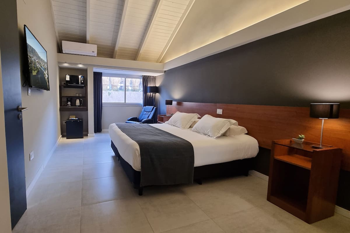 1 slaapkamer, luxe beddengoed, een minibar, een kluis op de kamer
