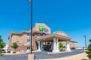 Exterior - Holiday Inn Express Hotel & Suites Hobbs by IHG (Hobbs)