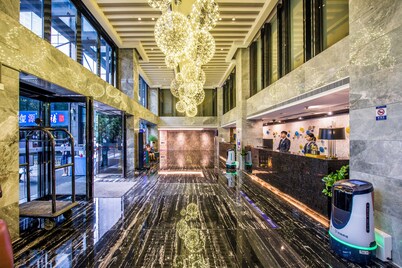 La Perle International Hotel - Free shuttle between hotel and Exhibition Center during Canton Fair & Exhibitor registration Counter