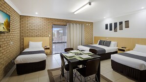 Self Contained Unit  | View from room - Sunray Motor Inn (Wilsonton)