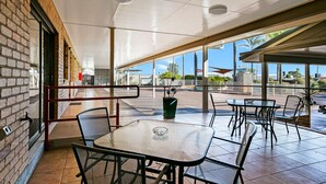 Interior - Sunray Motor Inn (Wilsonton)
