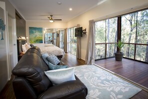 Self Contained Cabin, 1 Bedroom, Non Smoking, Kitchen (Pavilion in the Treetops), Pet-Friendly | Living area | Flat-screen TV - Mt Cotton Retreat (Mount Cotton)