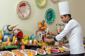Breakfast, lunch and dinner served - Bijolai Palace - A Inde Hotel Jodhpur (Jodhpur)