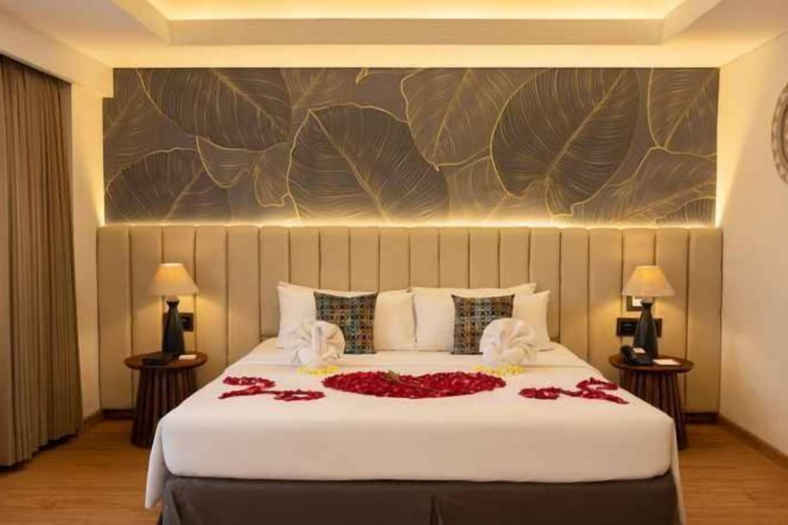 Free minibar items, in-room safe, desk, laptop workspace