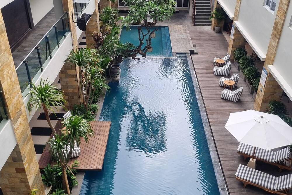 Crystalkuta Hotel - Bali