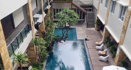 Crystalkuta Hotel - Bali