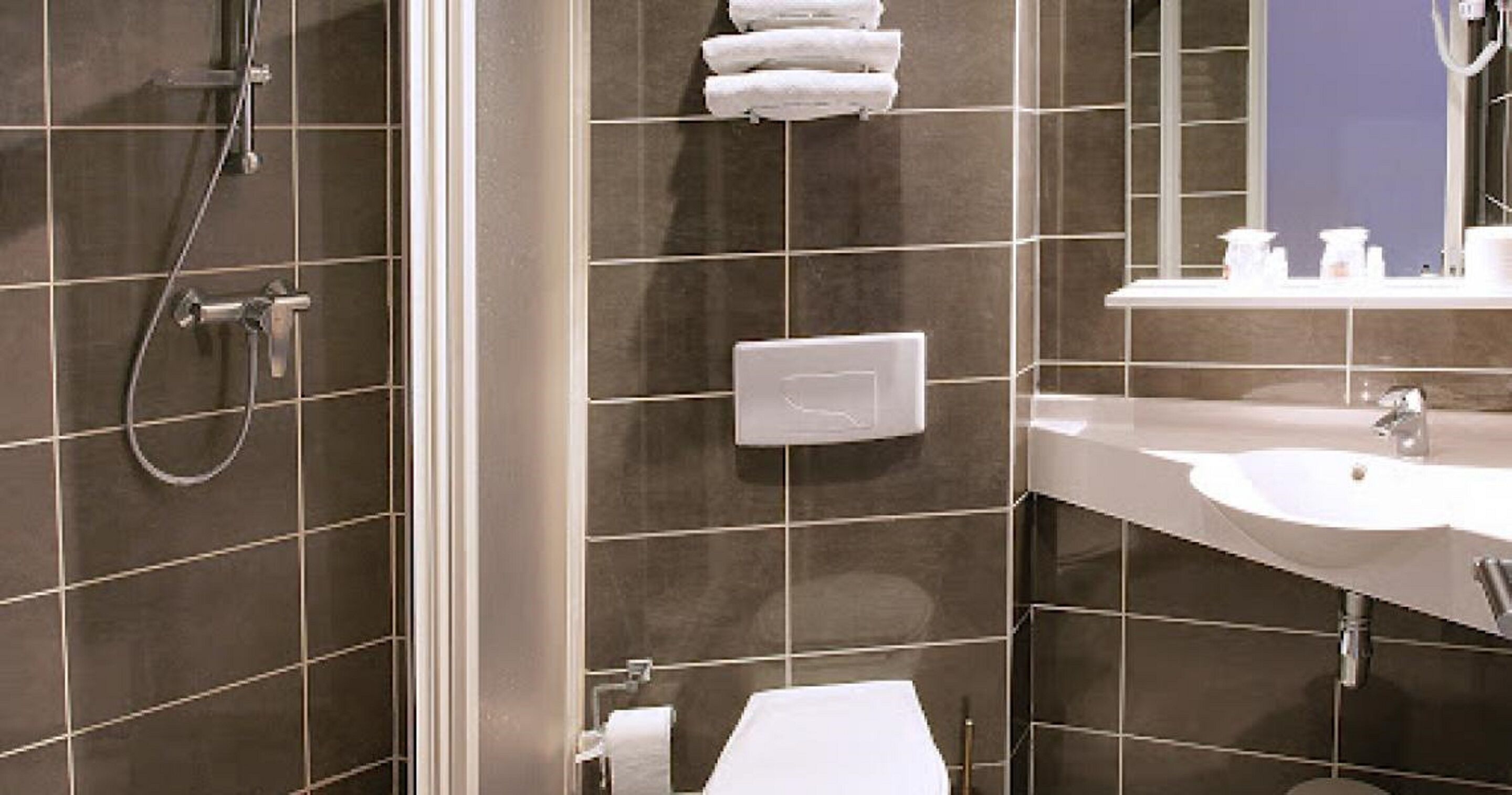 Photo - HOTEL PARIS PACIFIC VILLEJUIF- INSTITUT GUSTAVE ROUSSY ORLY RUNGIS BUS 131 Direct PARIS