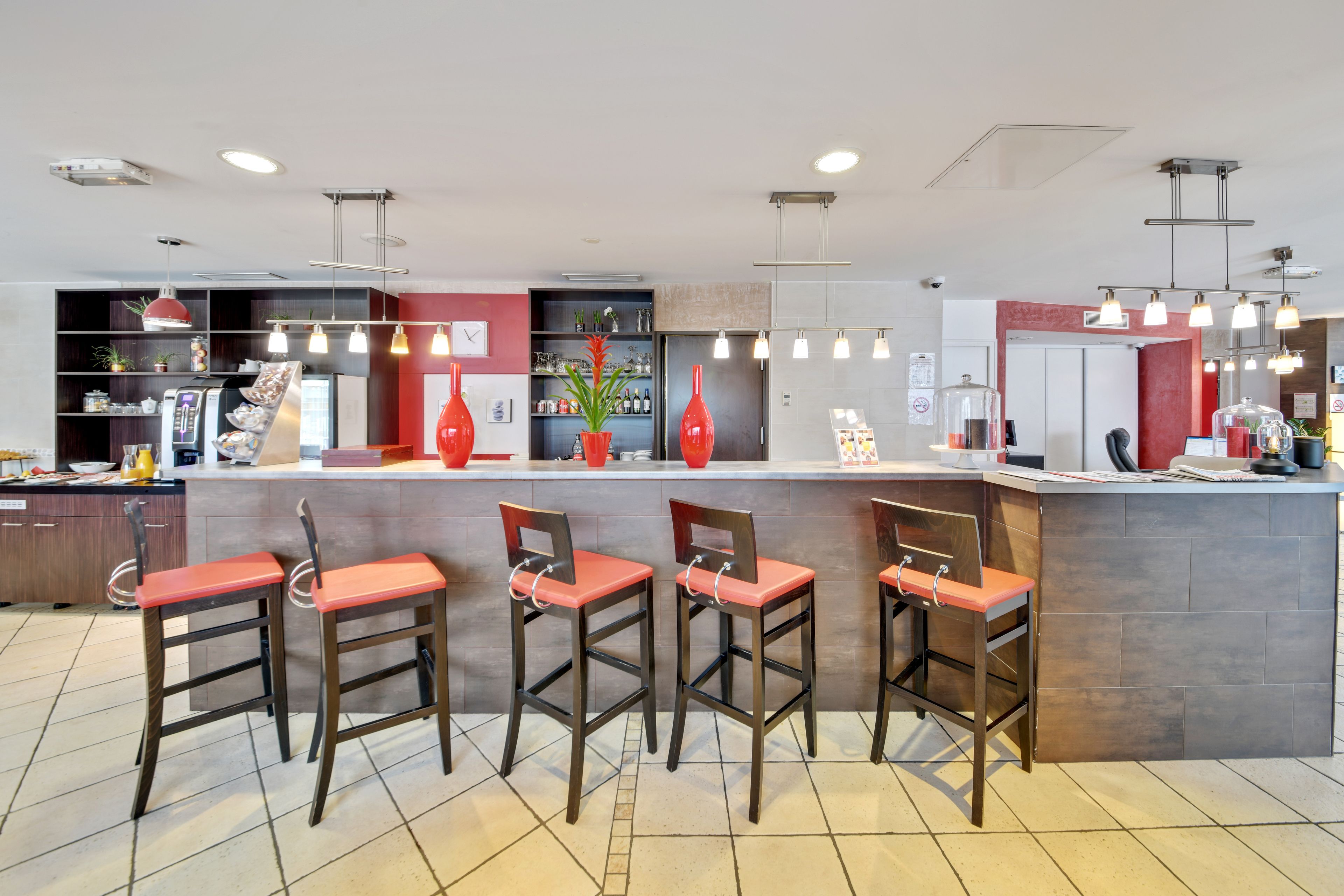 Photo - HOTEL PARIS PACIFIC VILLEJUIF- INSTITUT GUSTAVE ROUSSY ORLY RUNGIS BUS 131 Direct PARIS