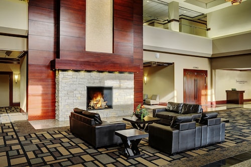 Chateau Nova Yellowhead