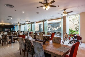 Breakfast, lunch, dinner served; Asian cuisine  - The Atanaya Hotel Bali (Kuta)