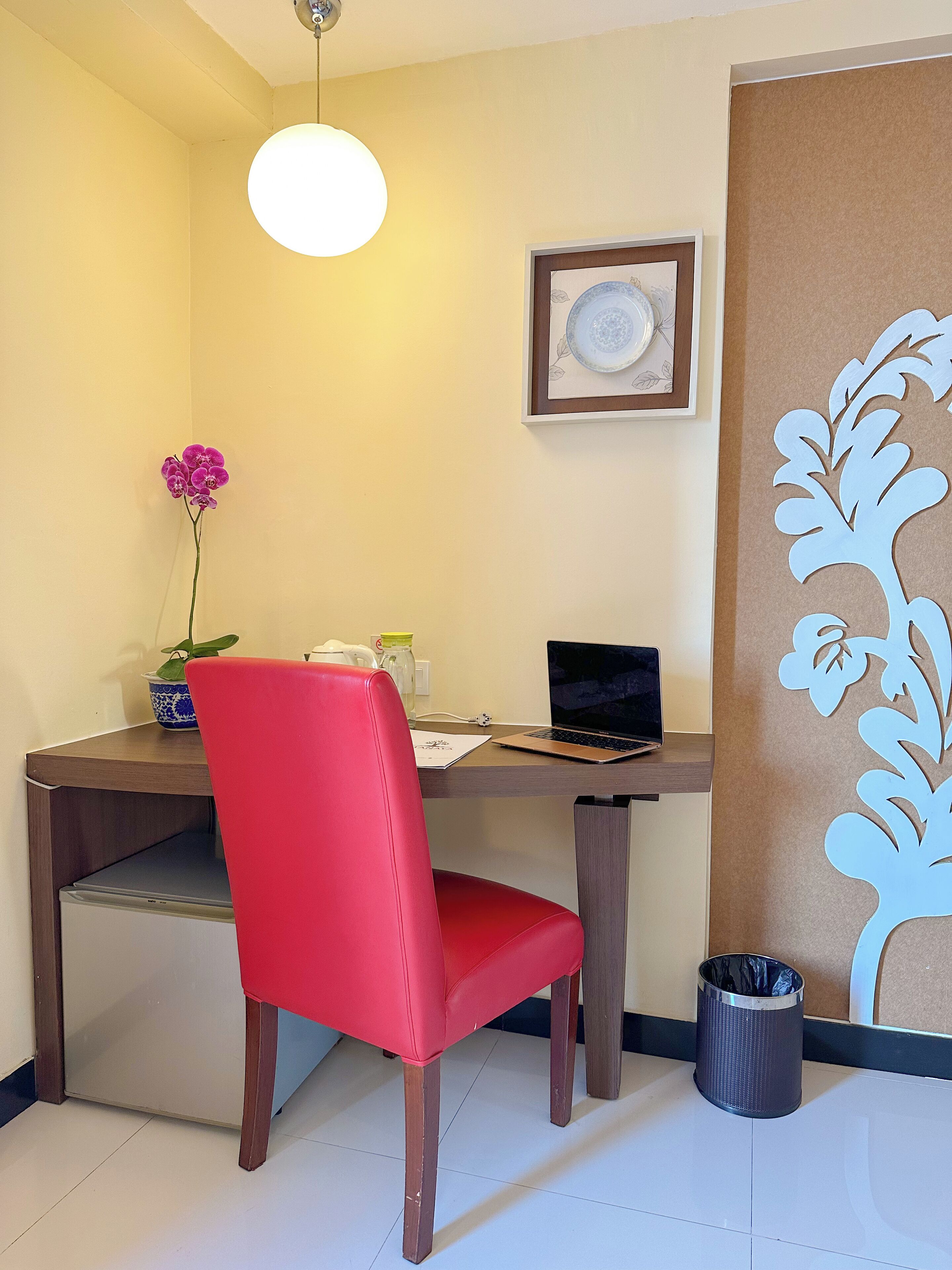 family suite | 1 bedroom, premium bedding, minibar, in-room safe