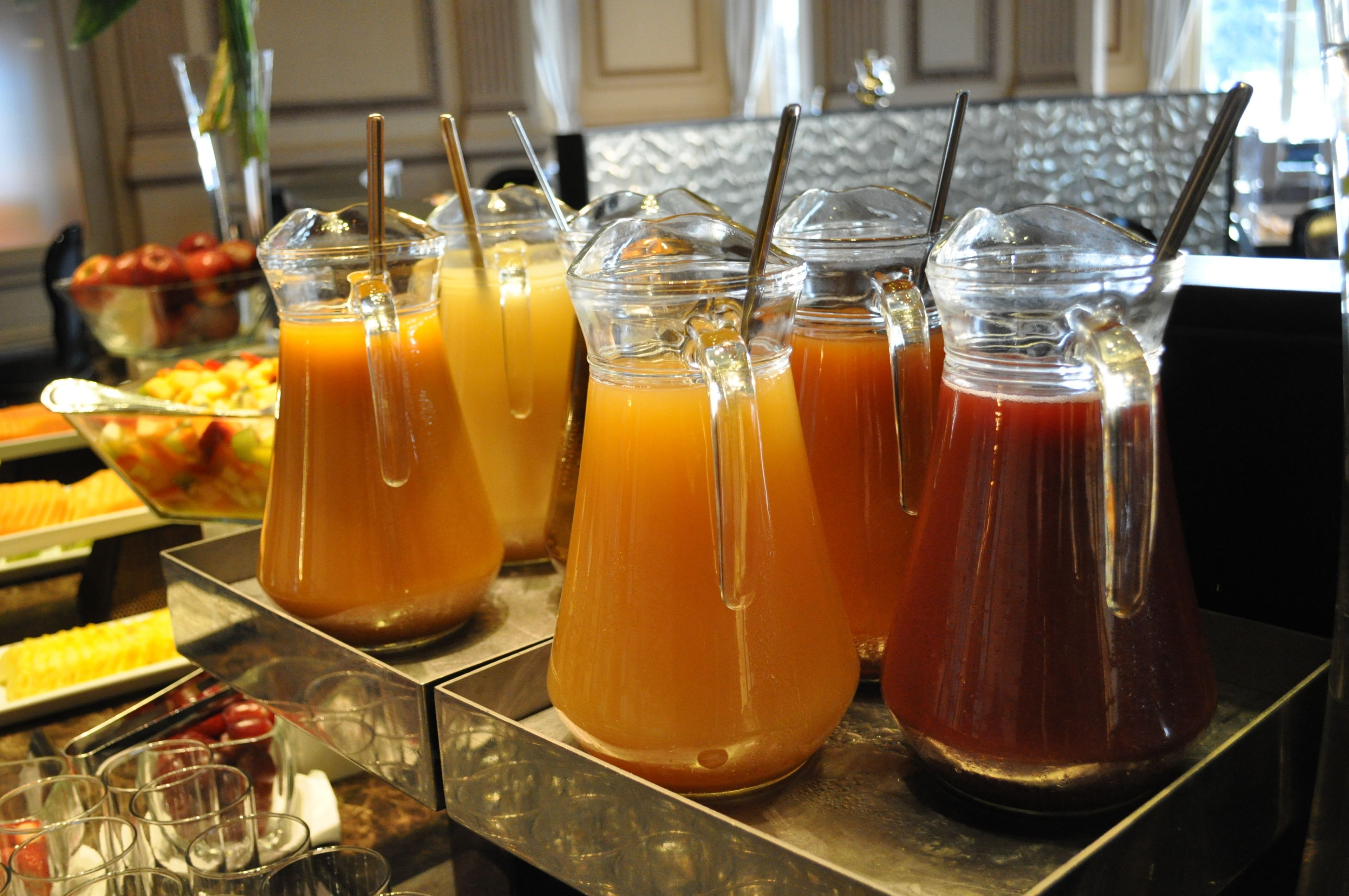 daily buffet breakfast for a fee