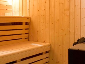 Sales de tractament per a parelles, sauna i tractaments corporals 