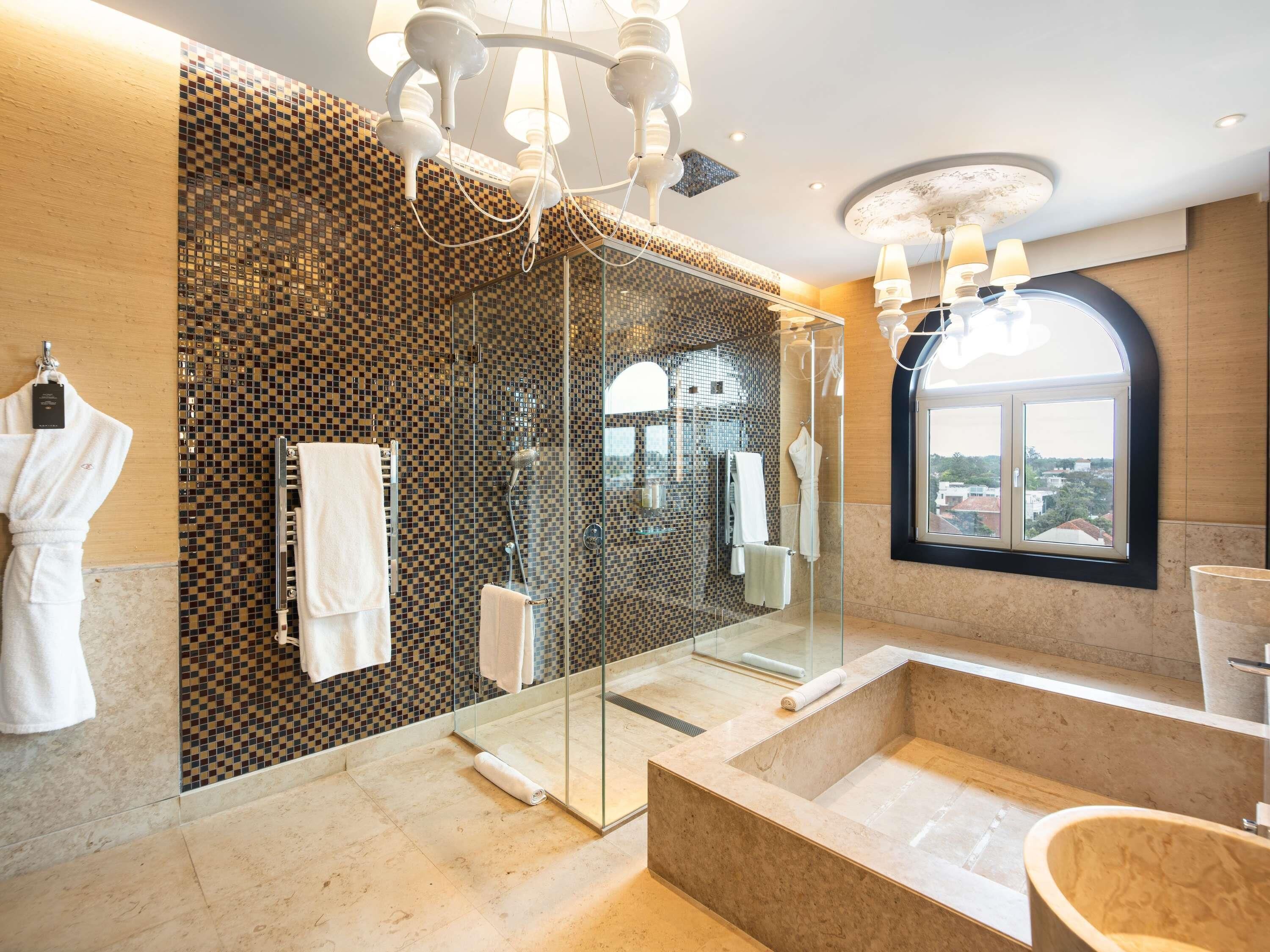 Suite, 1 King Bed, River View (Imperial) | Minibar, in-room safe, desk, laptop workspace