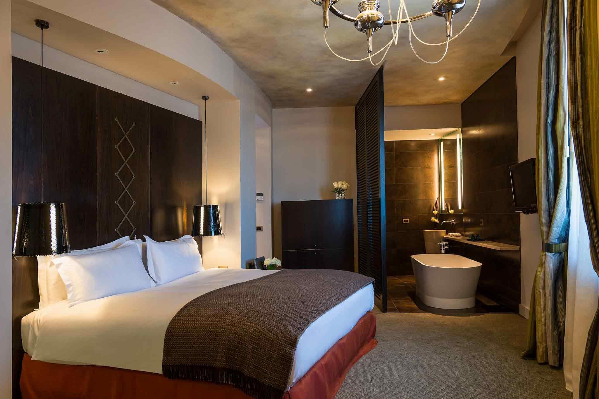 Suite júnior, 1 llit de matrimoni gran | Minibar, caixa forta a l'habitació i escriptori 