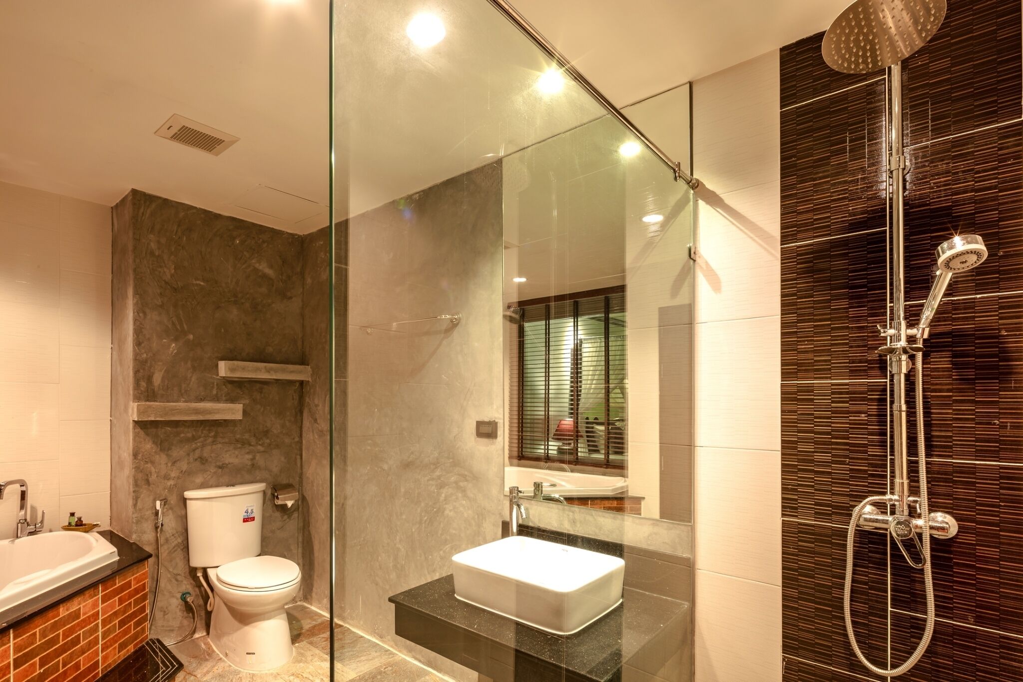 Photo - Tanawan Phuket Hotel