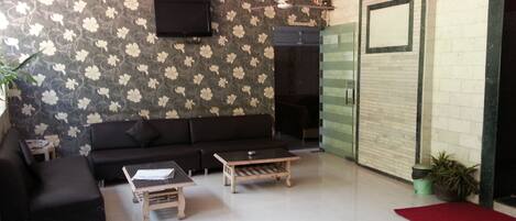 Mặt tiền nơi lưu trú