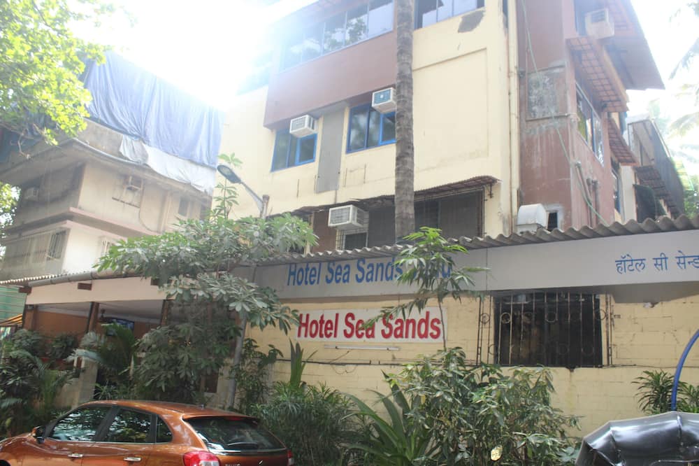 Hotel Sea Sands