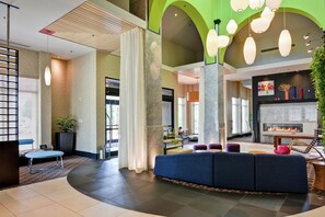 Lobby - Hilton Garden Inn Raleigh /Crabtree Valley (Raleigh)