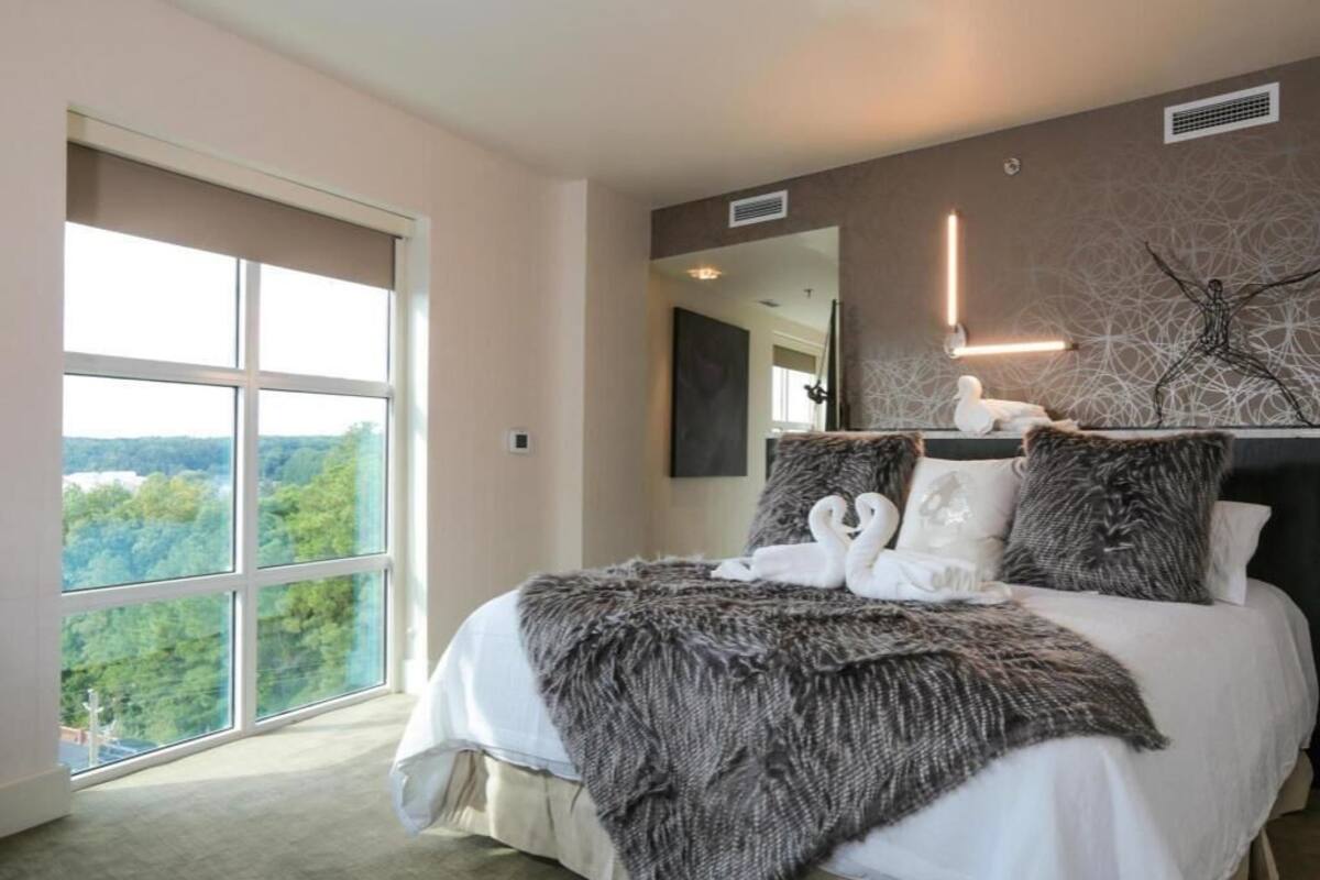 In-room safe, desk, laptop workspace, free rollaway beds