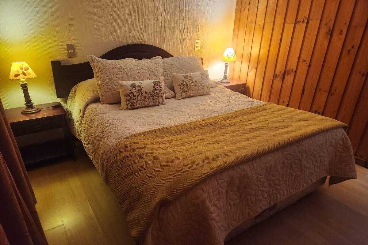 Laptop workspace, blackout drapes, WiFi (free), bed sheets