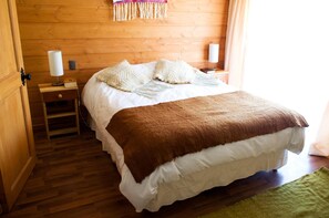 Espaço de trabalho para notebook, cortinas blackout, Wi-Fi de cortesia