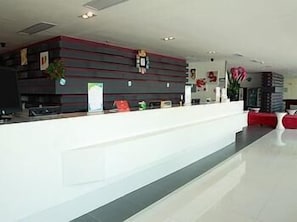 Quầy tiếp tân