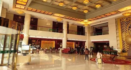 Mangshi Hotel