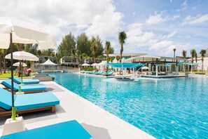 7 outdoor pools, pool umbrellas, pool loungers - The Waters Khao Lak by Katathani (Takua Pa)