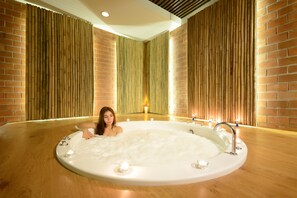 Hot tub, steam room, hydrotherapy, aromatherapy, Swedish massages
