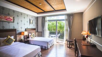 Deluxe Twin Room, Sea View (Partial View) | Balcony view