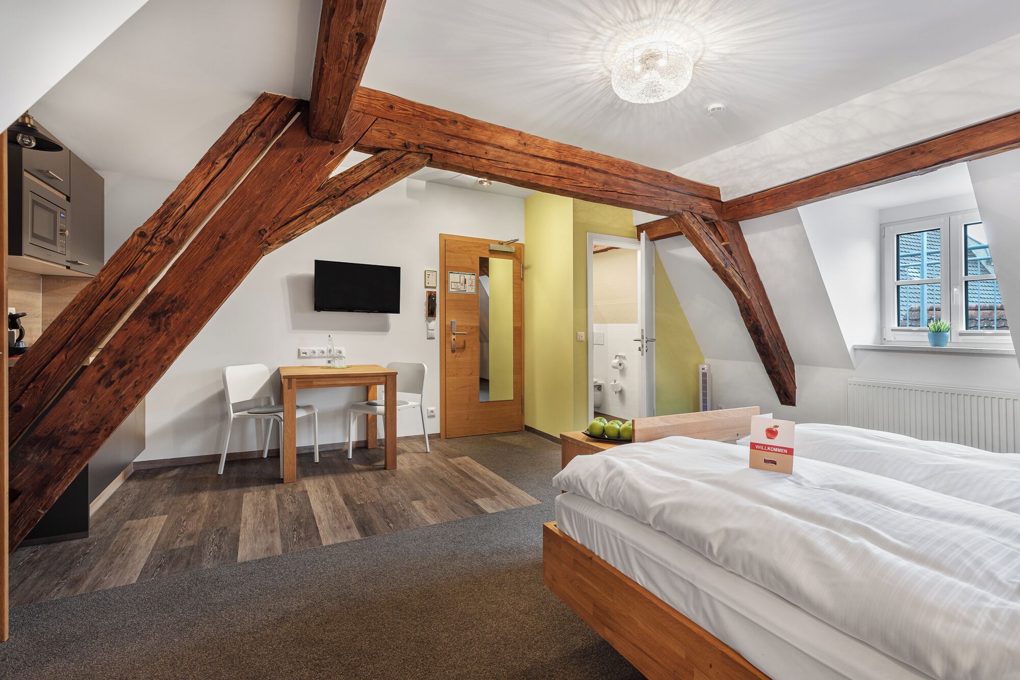 Superior Double Room | In-room safe, desk, blackout drapes, soundproofing