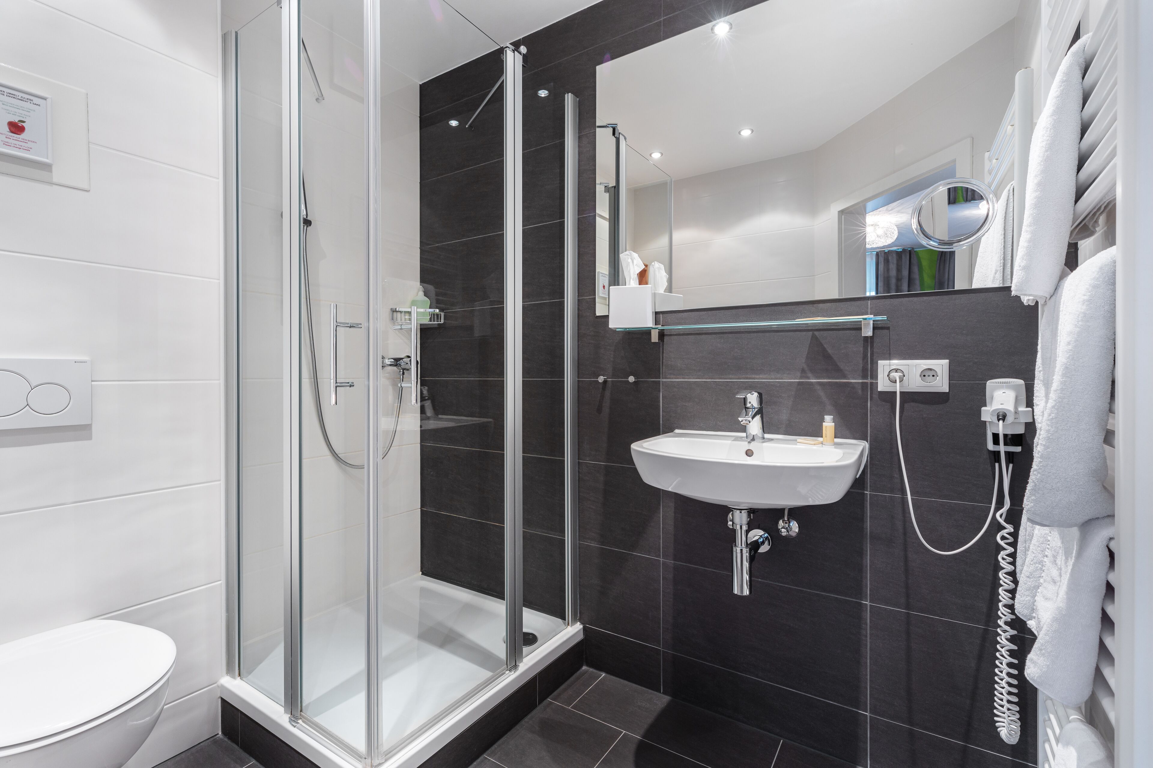 shower, free toiletries, towels