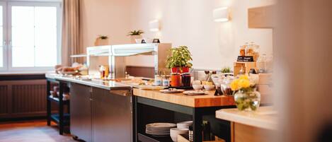 Daily buffet breakfast (EUR 14.50 per person)