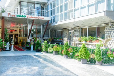 Grand Pier Boutique Hotel