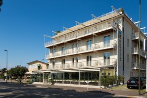 Front of property - Hotel Acquadolce (Peschiera del Garda)