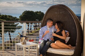 Superior Room with terrace and lake view | Balcony - Hotel Acquadolce (Peschiera del Garda)