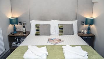 Standard-Doppelzimmer, mit Bad (Small)