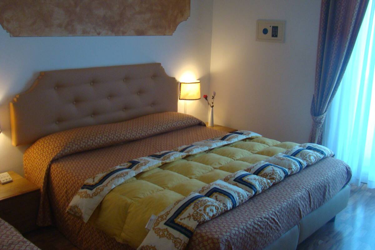 In-room safe, individually furnished, desk, blackout curtains