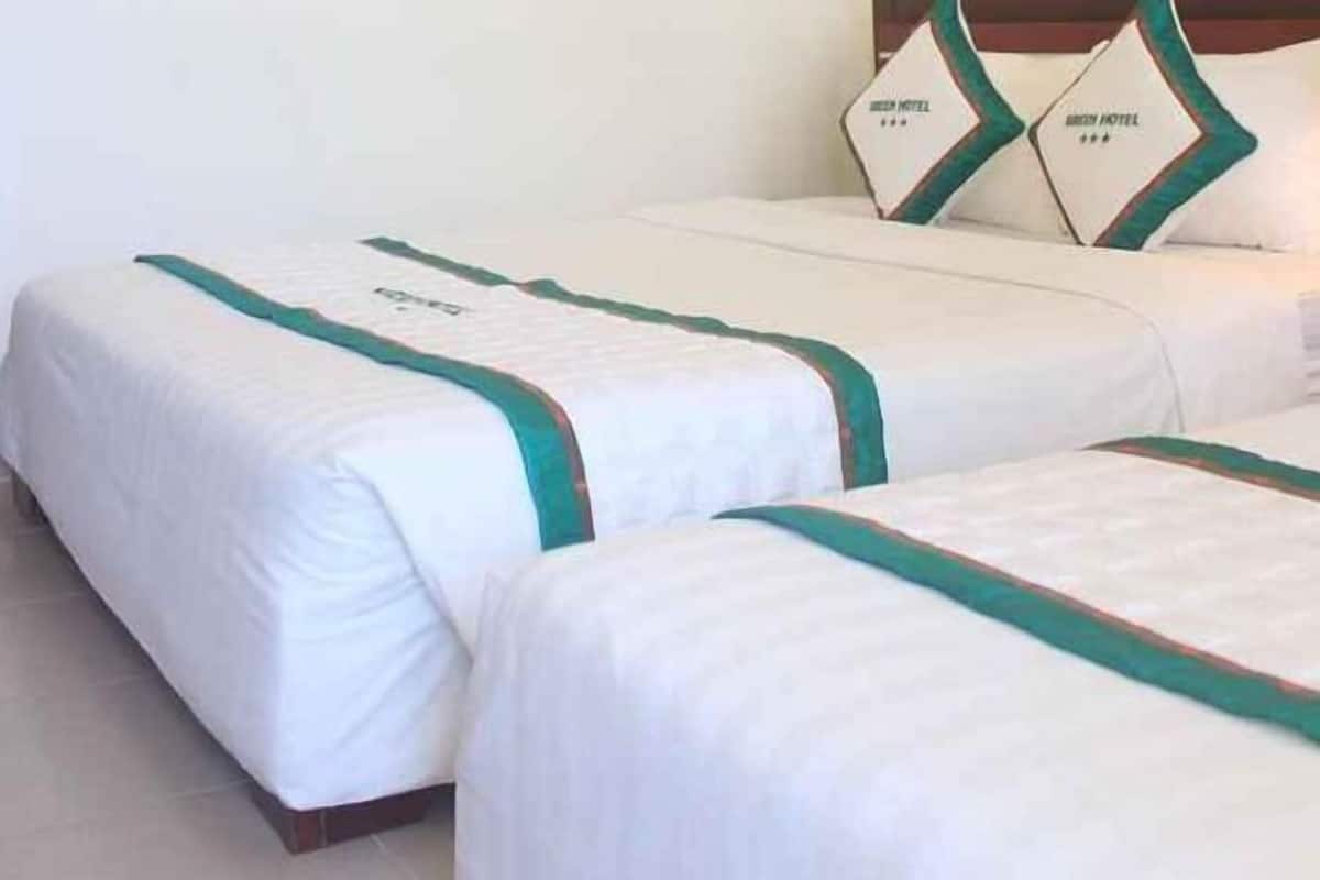 Minibar, két bảo mật tại phòng, bàn