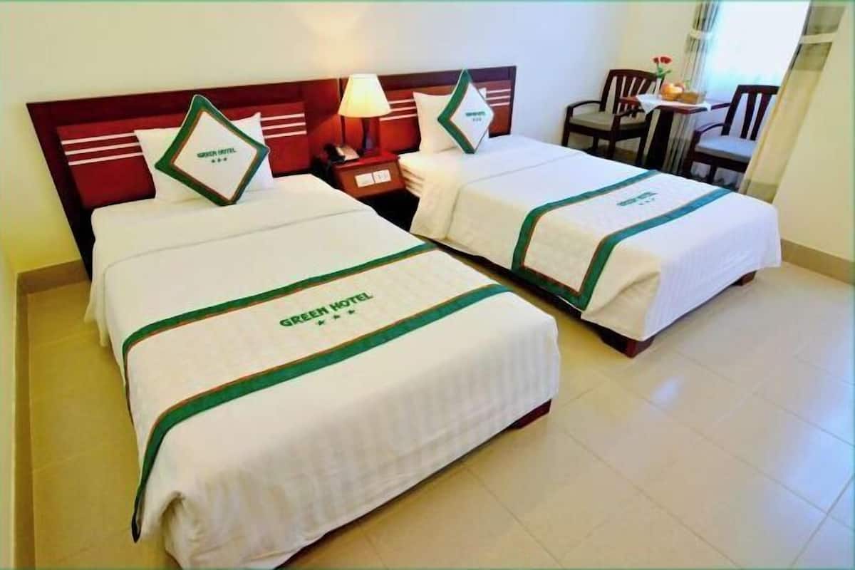 Minibar, in-room safe, desk, laptop workspace