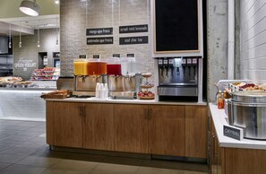 Free daily on-the-go breakfast - Hyatt Place Chicago/River North (Chicago)