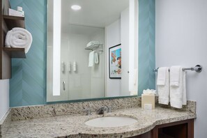 Bathroom shower - Hilton Garden Inn Atlanta Midtown (Atlanta)