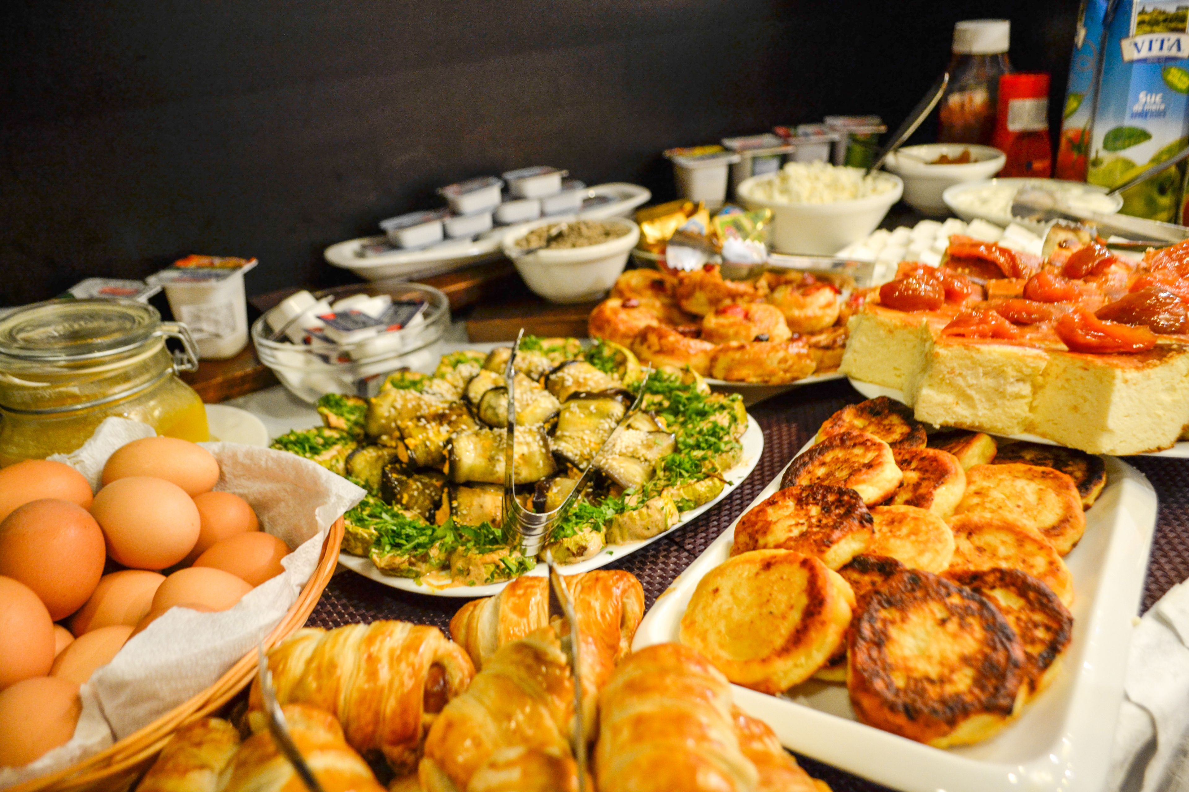 free daily continental breakfast