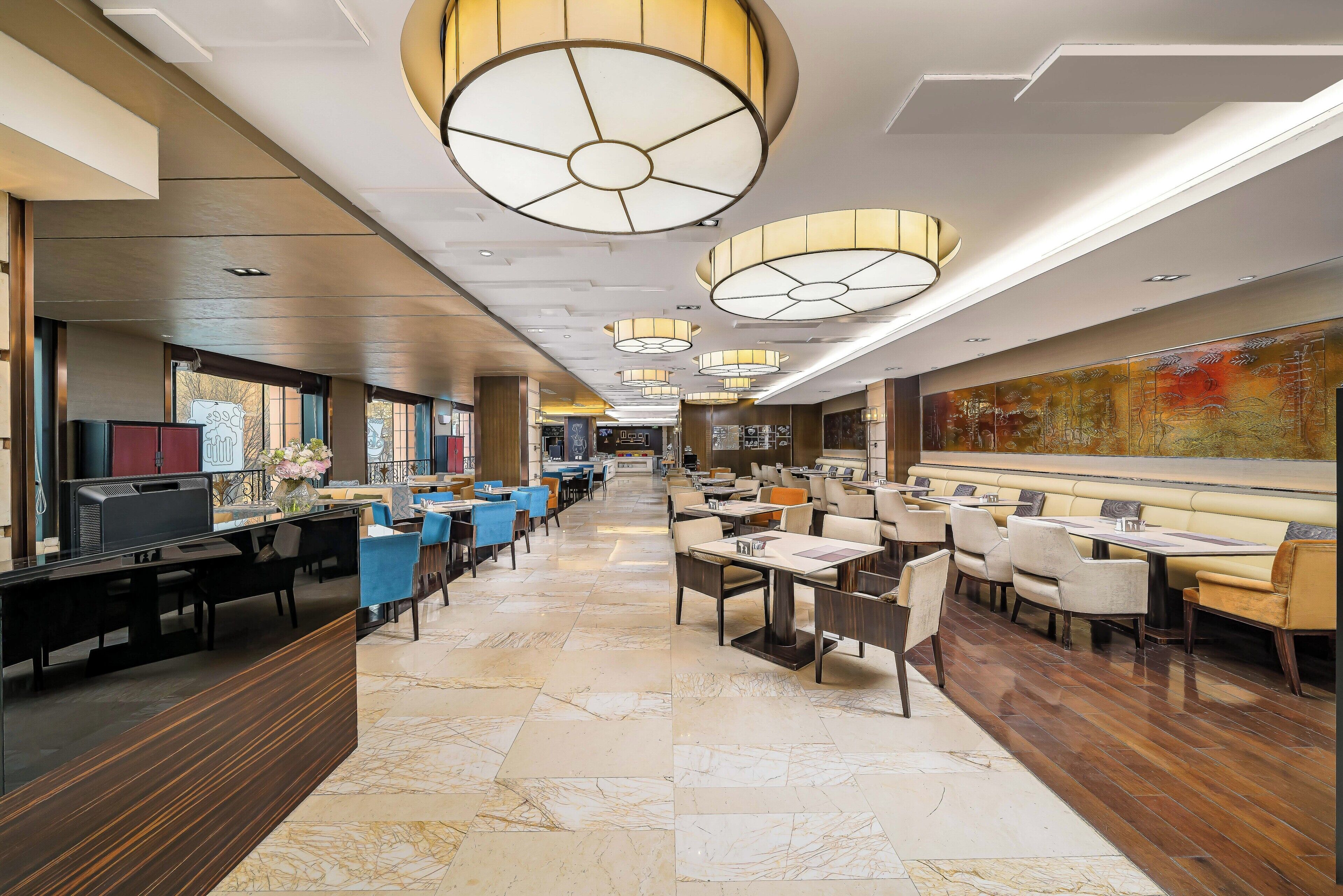 Breakfast, lunch, dinner served; Chinese cuisine 