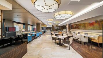 Breakfast, lunch, dinner served; Chinese cuisine