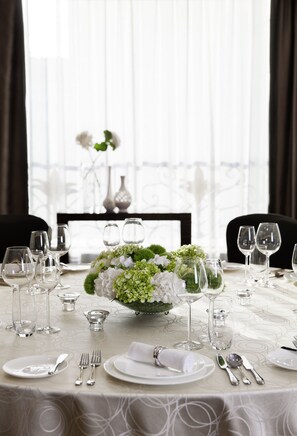 Buffet - The Imperial Mansion, Beijing Marriott Executive Apartments (Beijing)